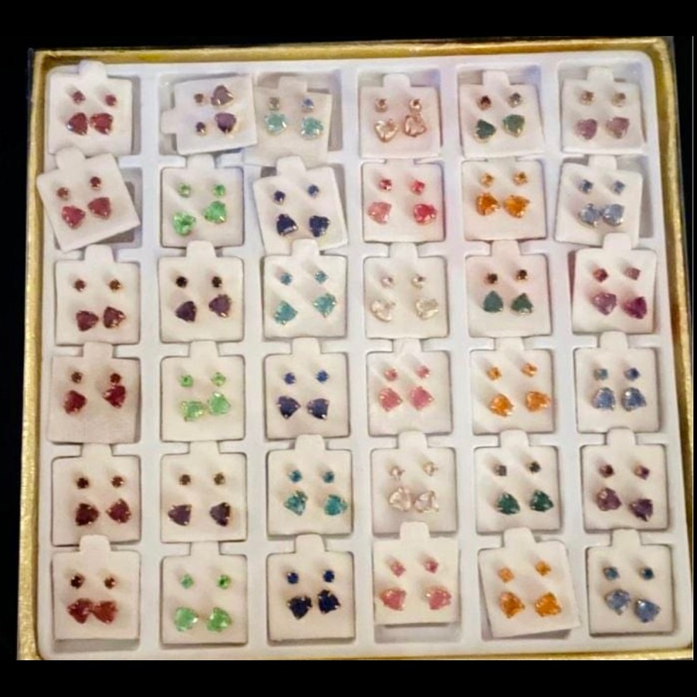 72 pairs stud heart earrings with display box